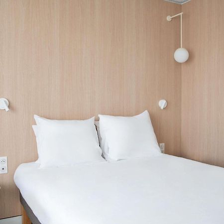Novotel Mulhouse Bale Fribourg Sausheim Esterno foto