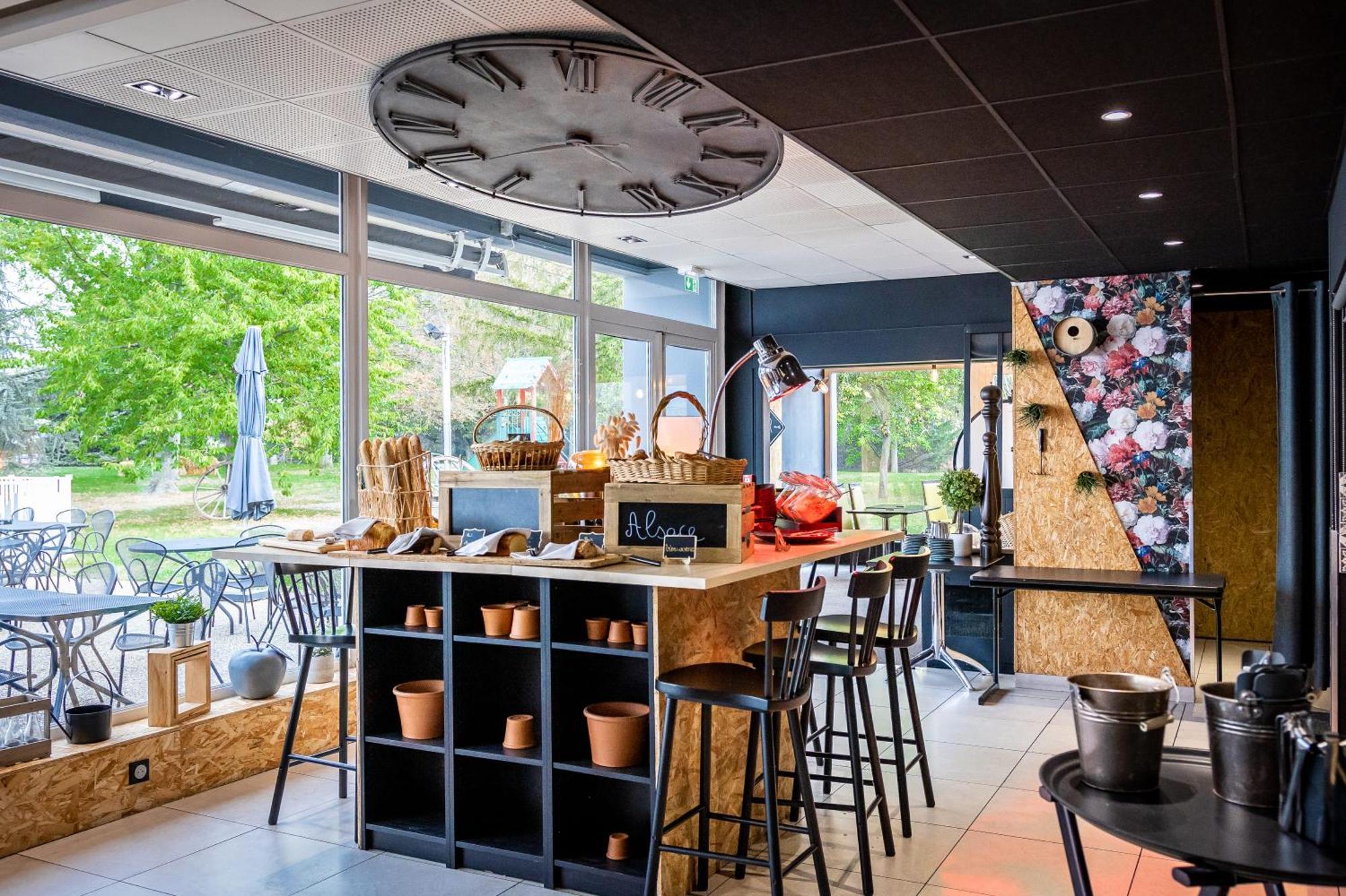 Novotel Mulhouse Bale Fribourg Sausheim Esterno foto