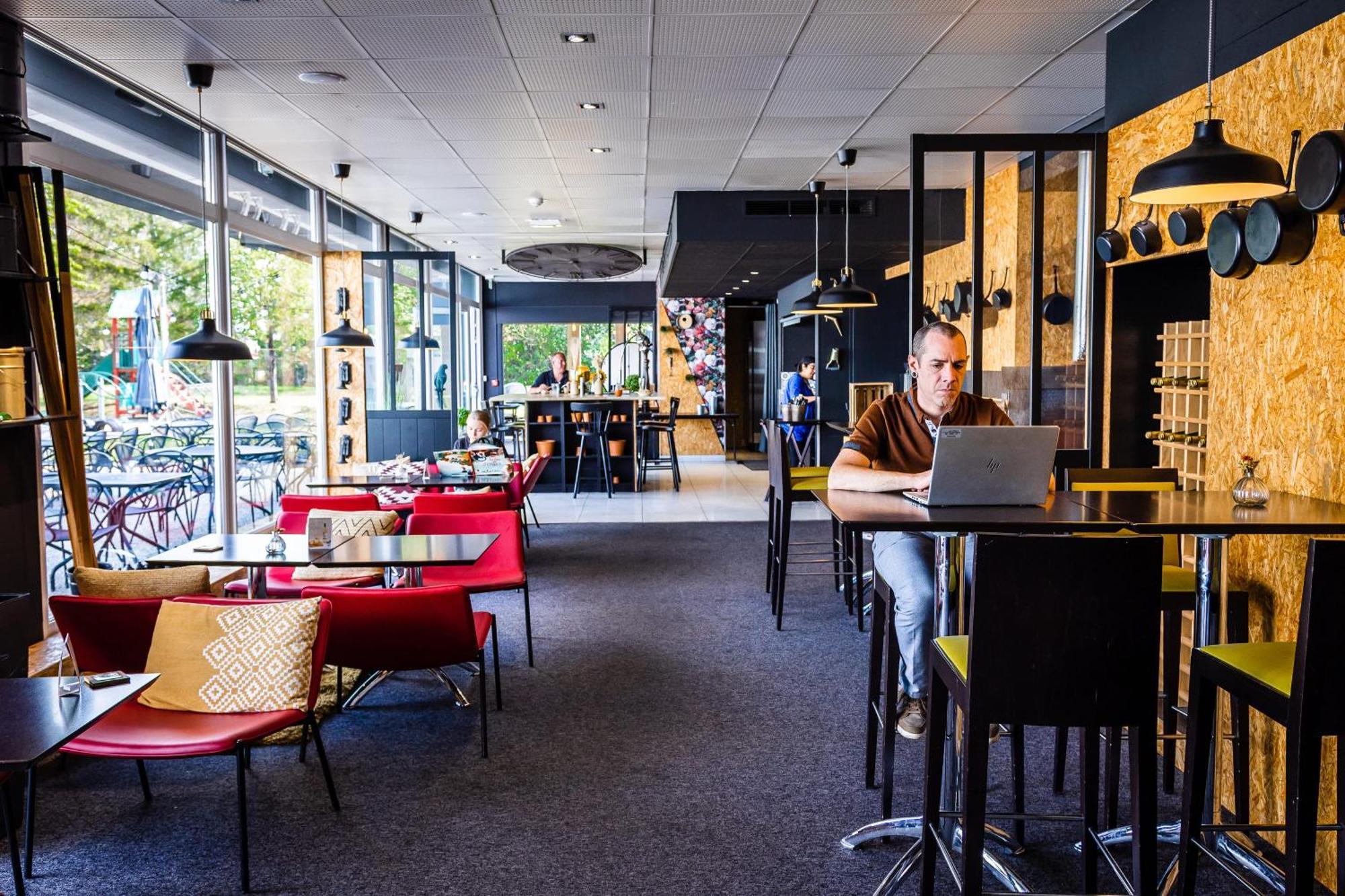 Novotel Mulhouse Bale Fribourg Sausheim Esterno foto