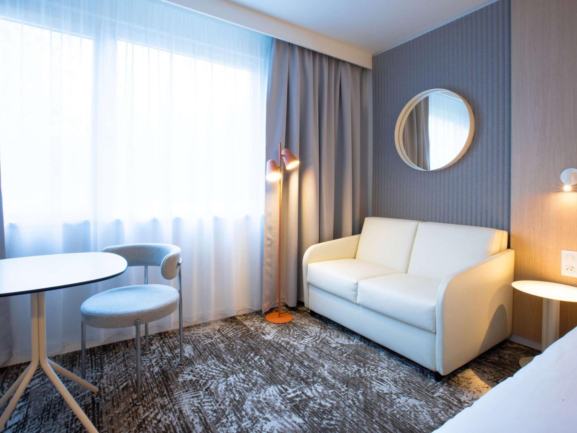 Novotel Mulhouse Bale Fribourg Sausheim Esterno foto