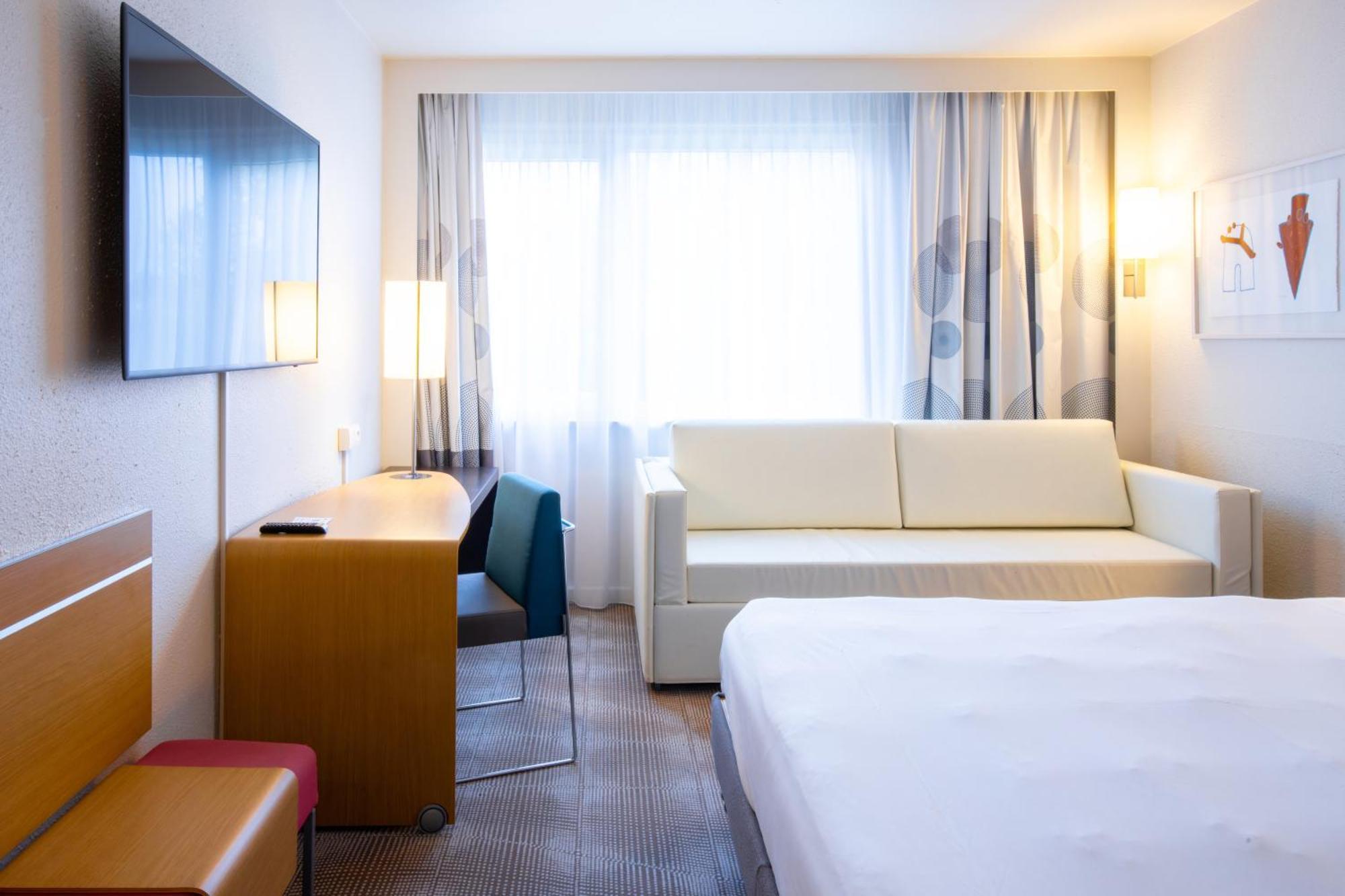 Novotel Mulhouse Bale Fribourg Sausheim Esterno foto