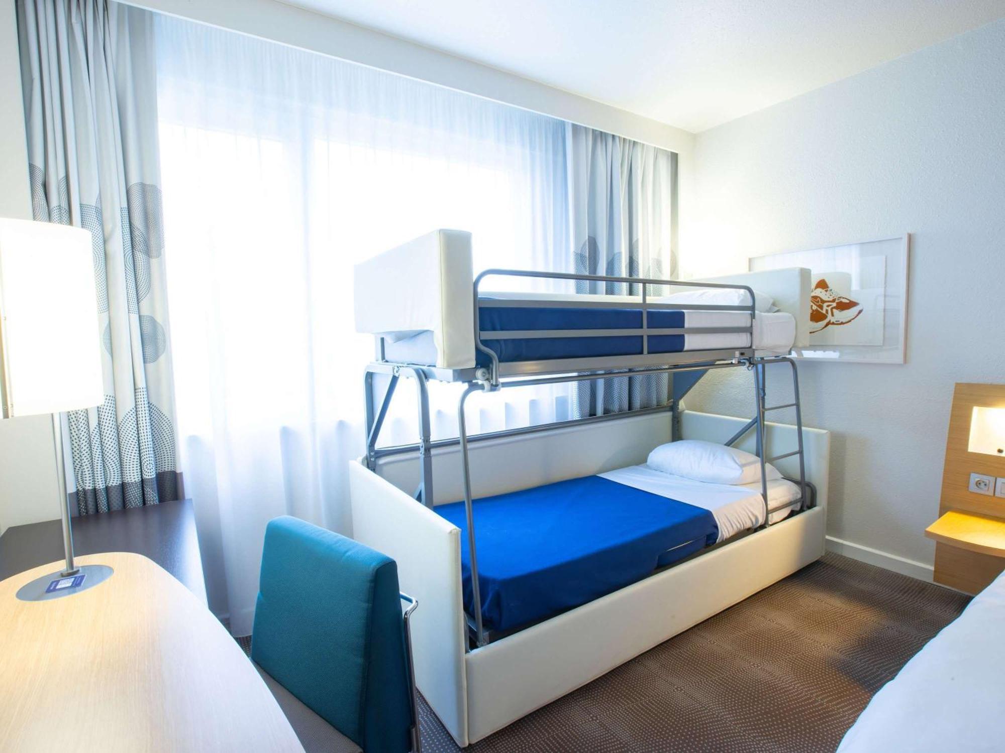 Novotel Mulhouse Bale Fribourg Sausheim Esterno foto