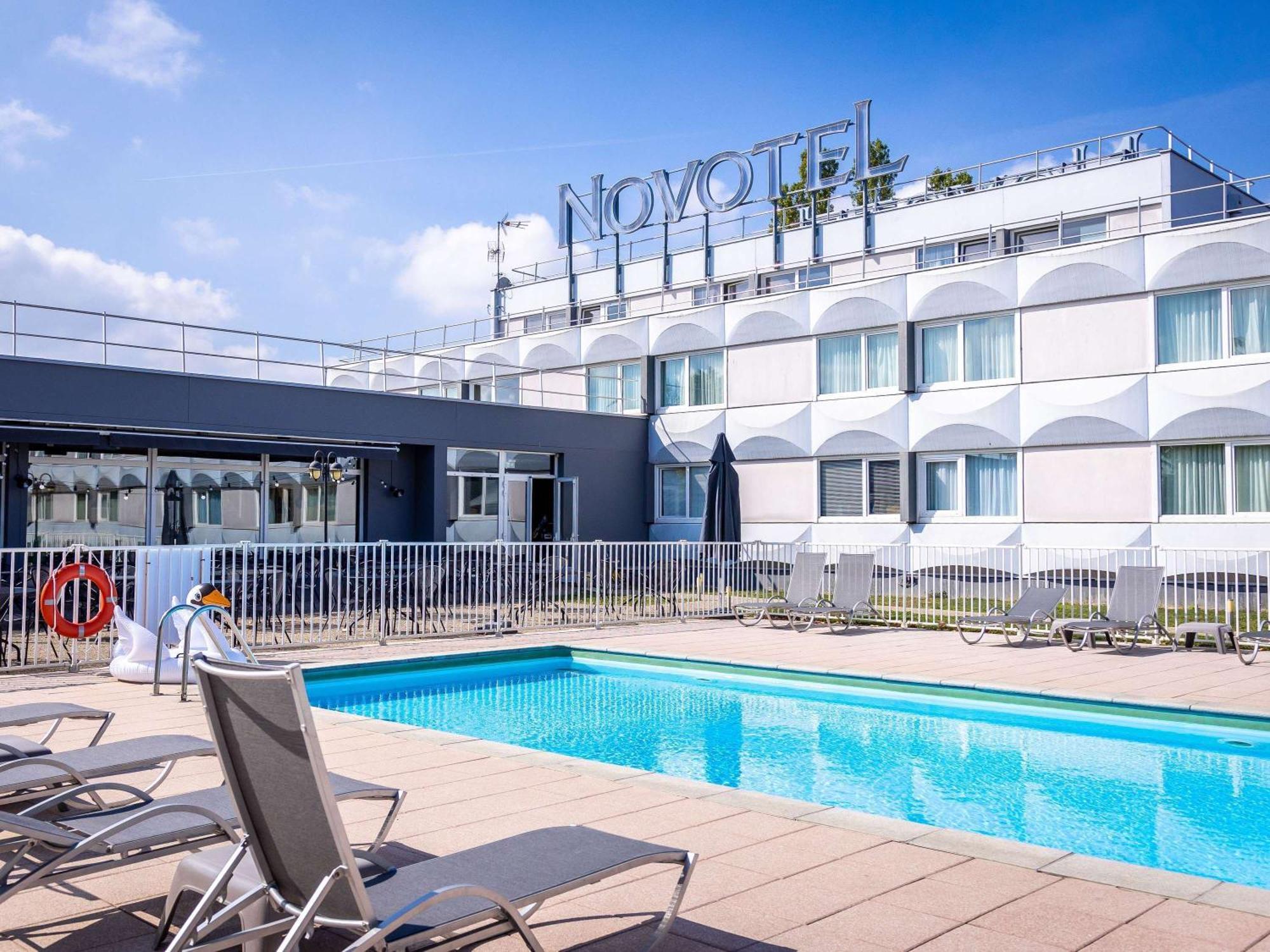Novotel Mulhouse Bale Fribourg Sausheim Esterno foto