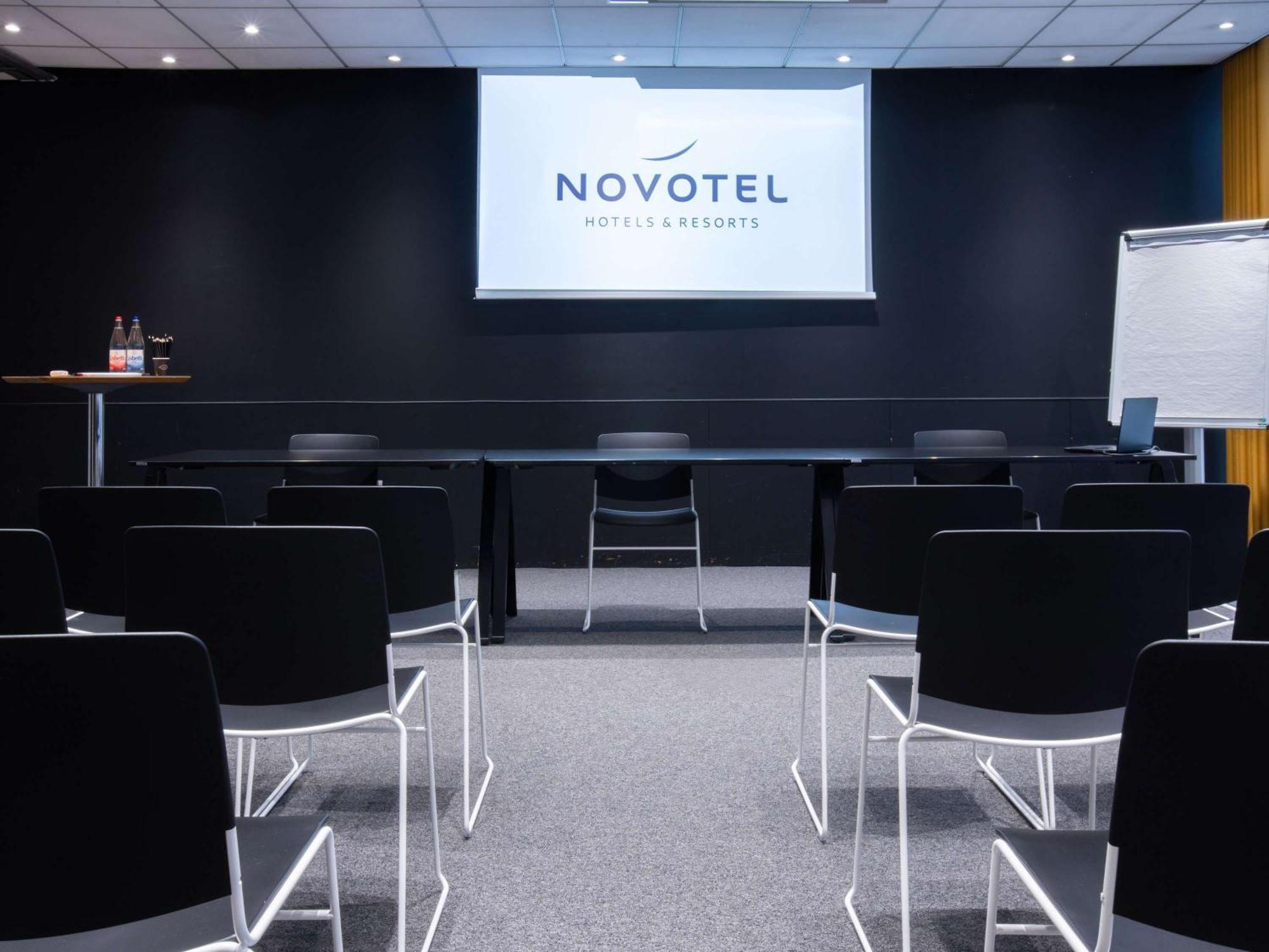 Novotel Mulhouse Bale Fribourg Sausheim Esterno foto