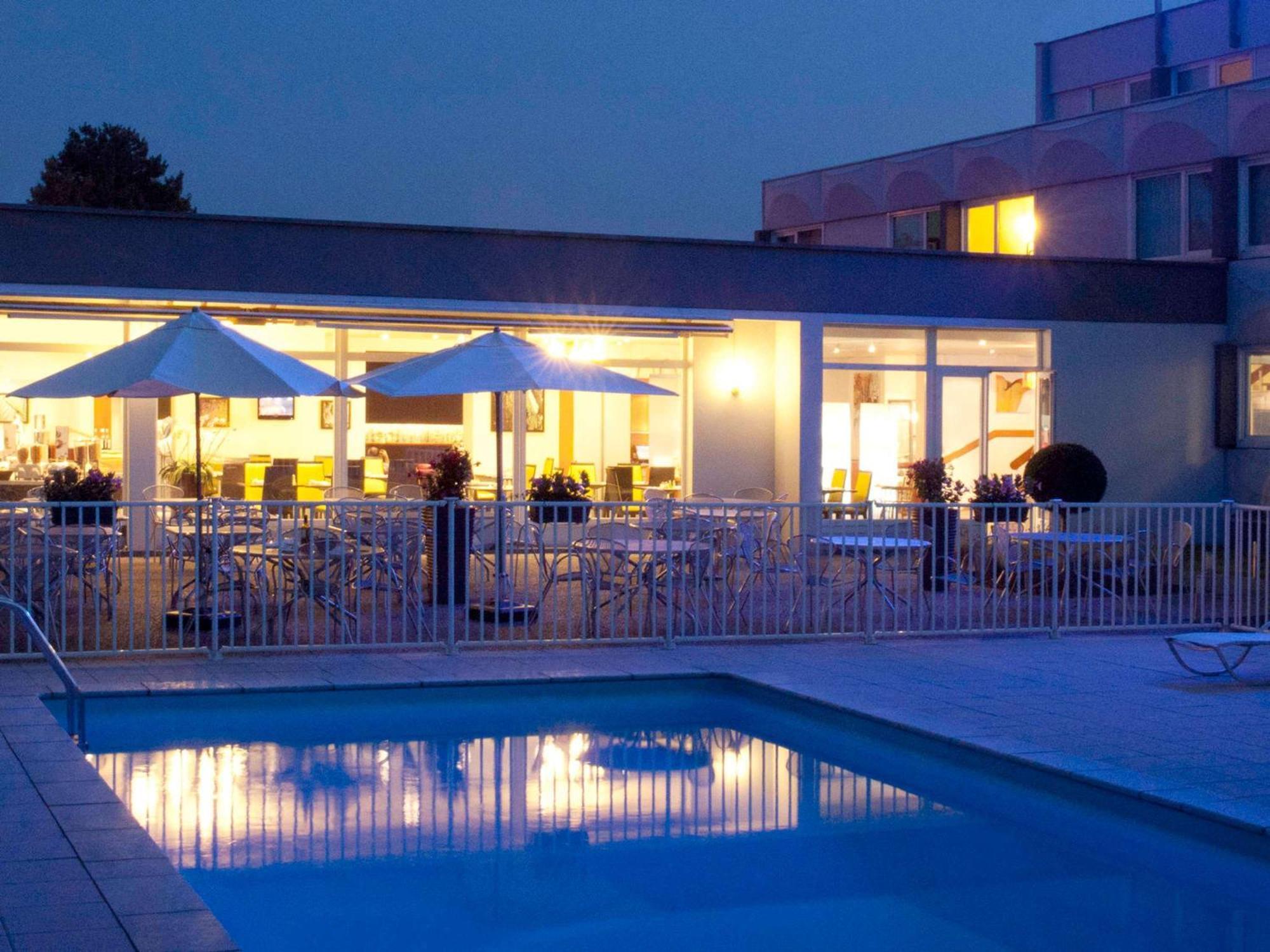 Novotel Mulhouse Bale Fribourg Sausheim Esterno foto